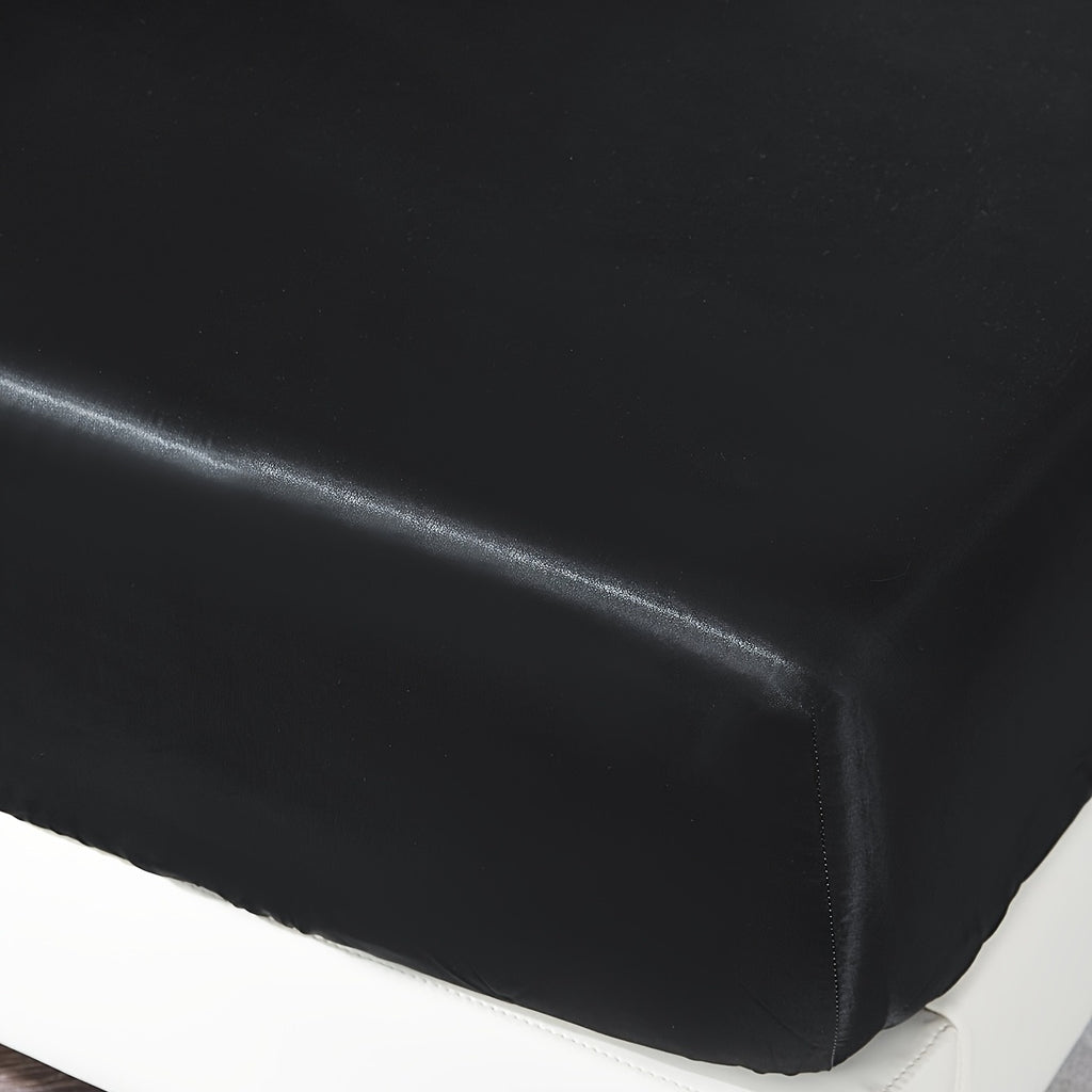 4pcs Satin Bed Sheet Four-Piece Set Includes One Fitted Sheet, One Flat Sheet, And Two Pillowcases. Pillowcases Do Not Include Inserts. Solid Colors Showcase Simple Elegance. The Simple Style Is Classic And Timeless. Polyeste